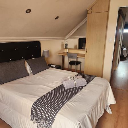 Hillton Manor Guest House Richards Bay Esterno foto