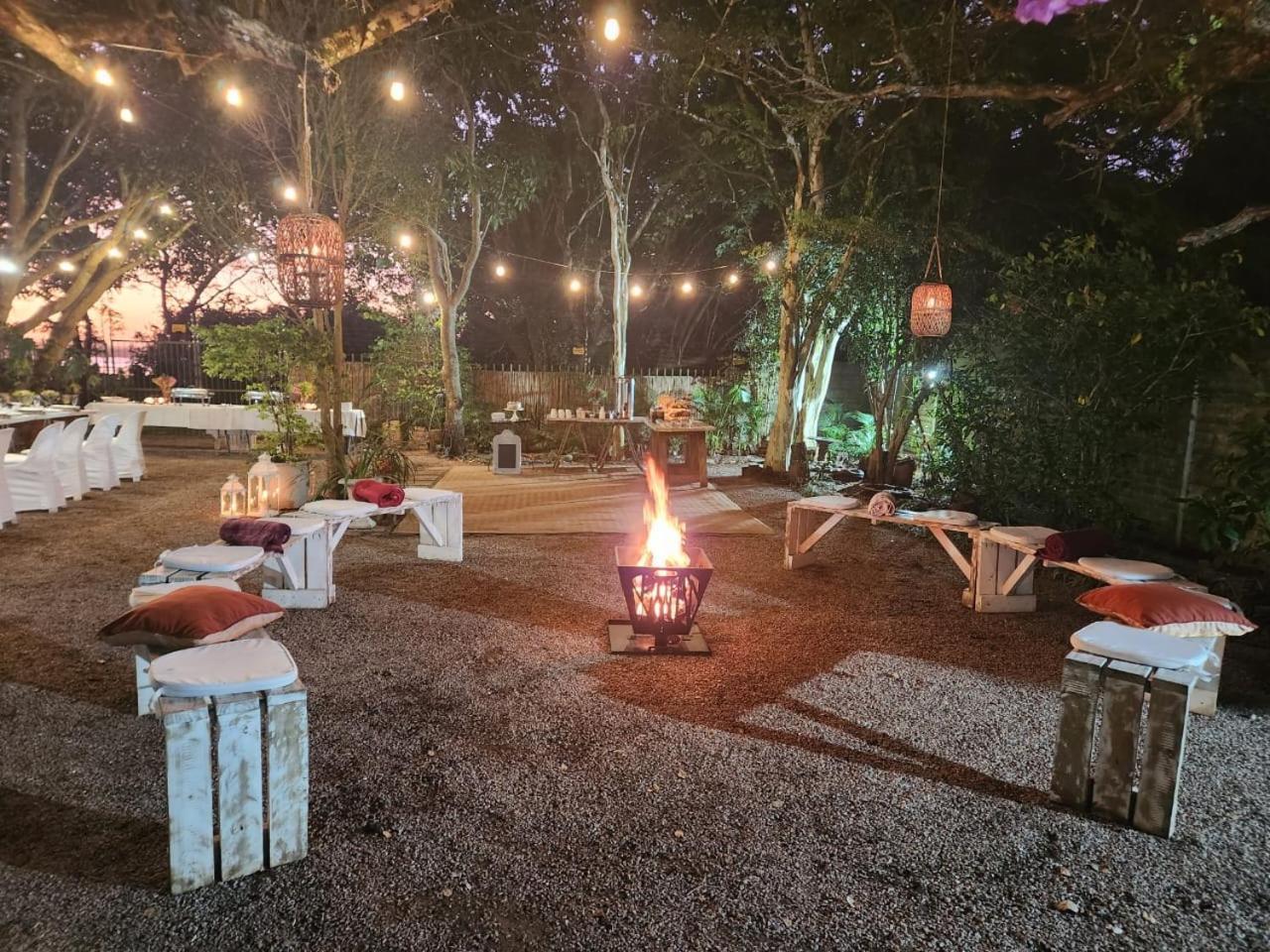 Hillton Manor Guest House Richards Bay Esterno foto