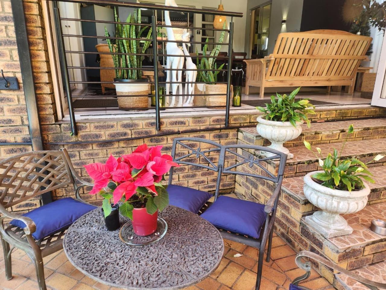 Hillton Manor Guest House Richards Bay Esterno foto