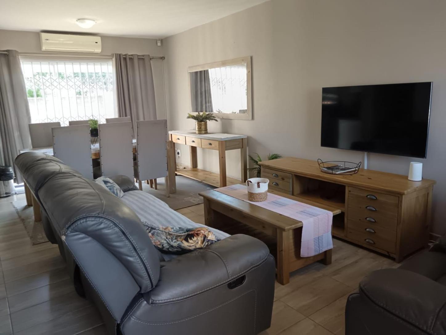 Hillton Manor Guest House Richards Bay Esterno foto